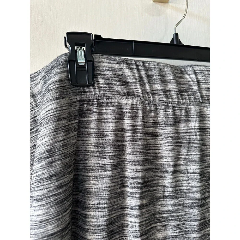 Apt 9 Women’s size x-large grey skirt